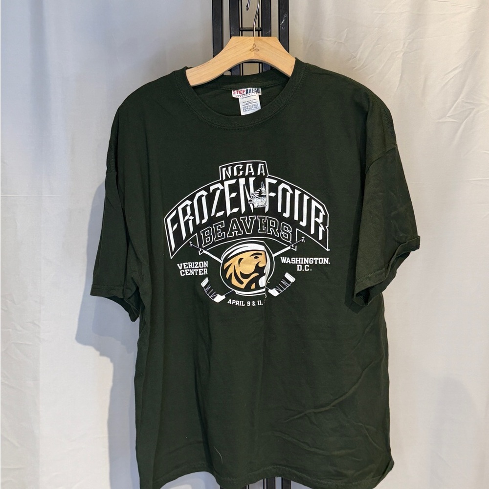 NCAA Frozen Four Beavers Dark‎ Green T-Shirt